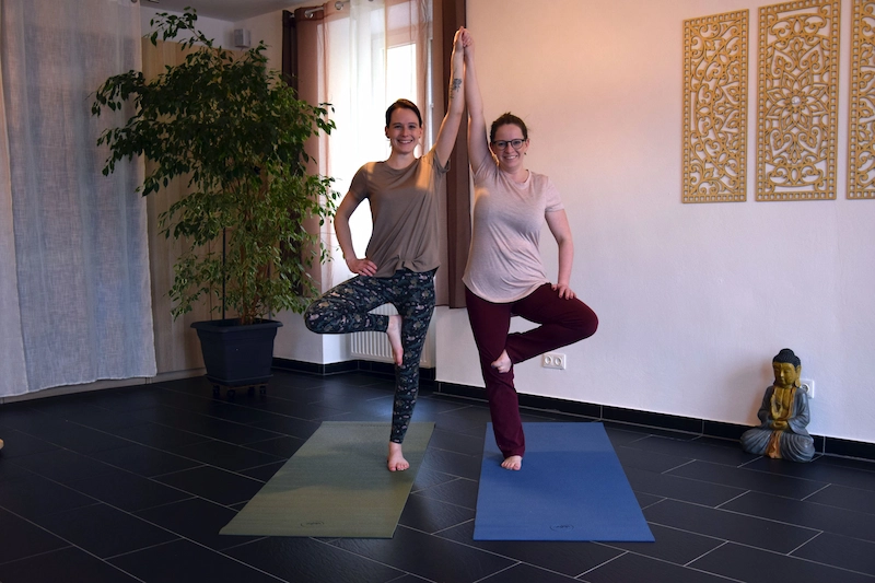 Yoga Baum